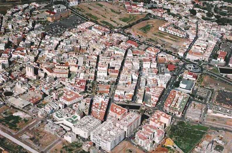 Imagen de archivo de una vista aérea del casco de Los Llanos/TA.